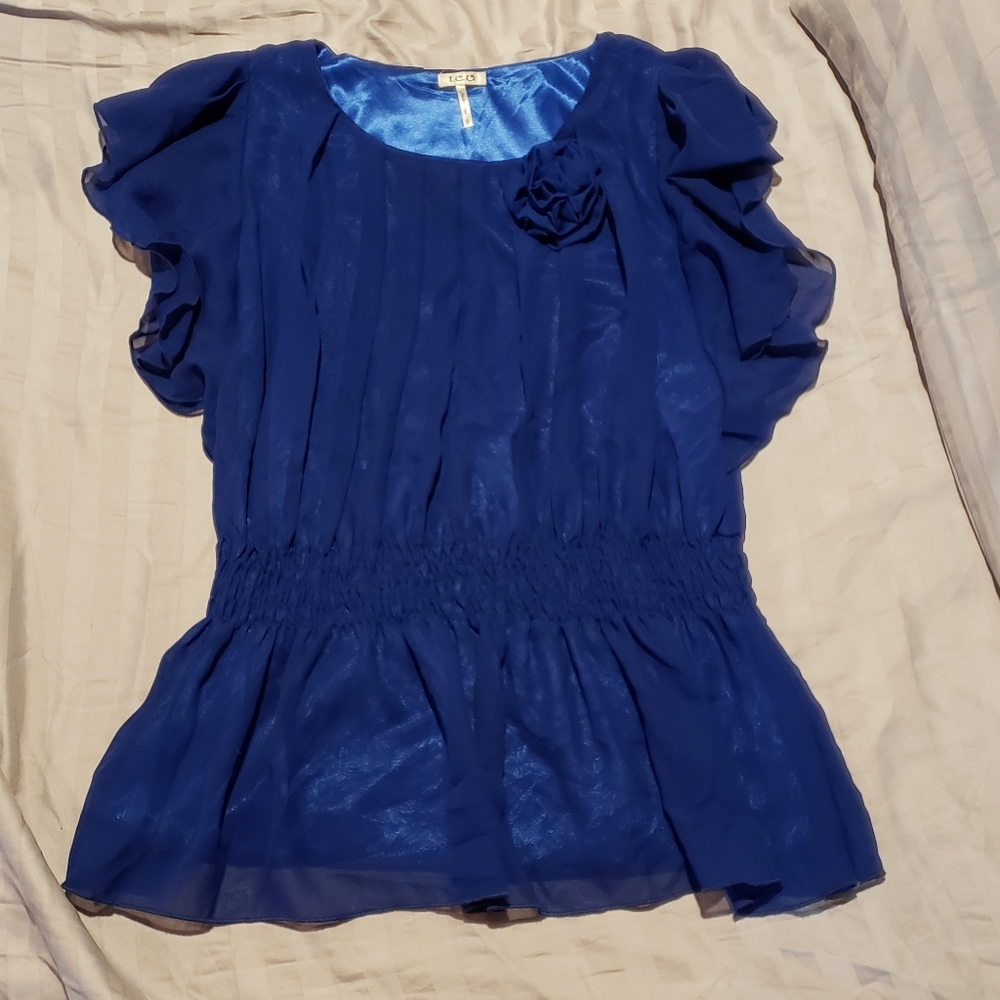 Blue flowy top